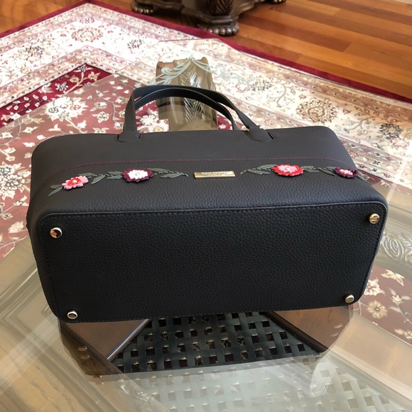 Authentic Kate spade flower handbag&wallet set - Picture 8 of 8